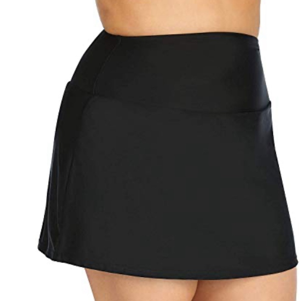 Island Escape Plus Size High-Waist tummy control Swim Skirt in black size 20W